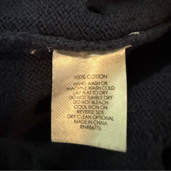 J. Society New York Blue Punch-Hole Eyelet Oversized V-Neck Sweater Small - Picture 7 of 7